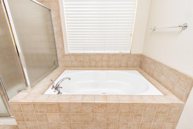 1920 Trail Way, Turlock, CA 95382