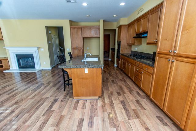 1920 Trail Way, Turlock, CA 95382