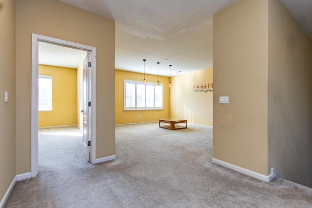 1920 Trail Way, Turlock, CA 95382