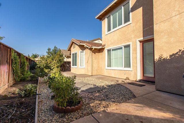 1920 Trail Way, Turlock, CA 95382