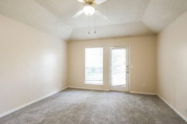 7131 Maple Walk Drive, Humble, TX 77346