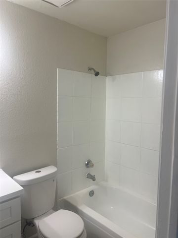 5209 Wyndham Court, Garland, TX 75043