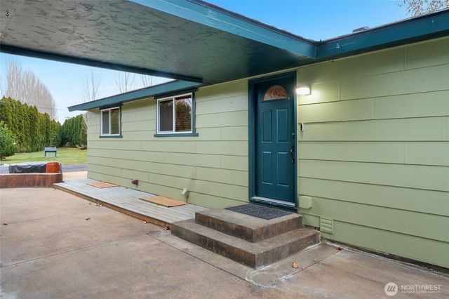 2102 Elgin Road NE, Moses Lake, WA 98837