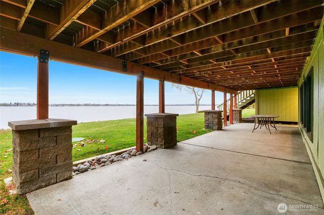 2102 Elgin Road NE, Moses Lake, WA 98837