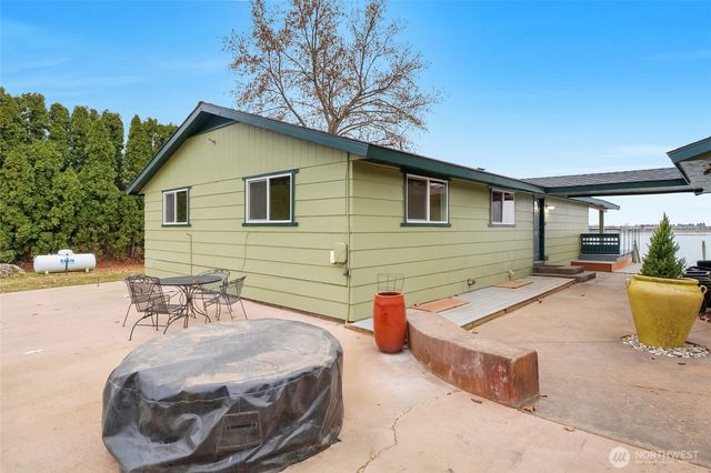 2102 Elgin Road NE, Moses Lake, WA 98837