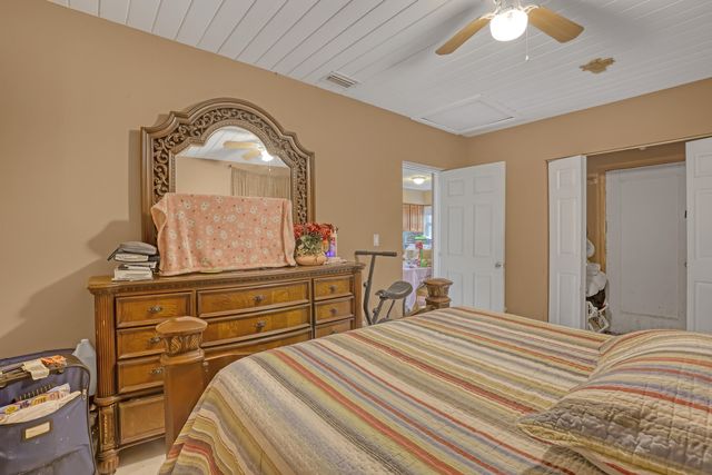 1627 4th Court NE, Boynton Beach, FL 33435