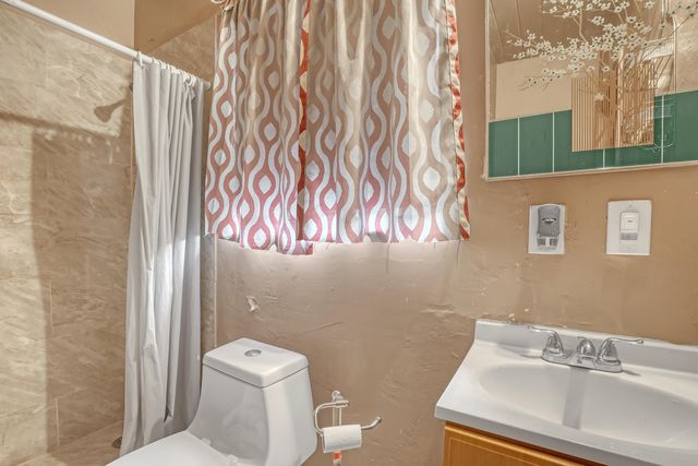 1627 4th Court NE, Boynton Beach, FL 33435