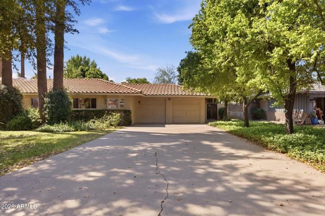 8324 N 8TH Avenue, Phoenix, AZ 85021