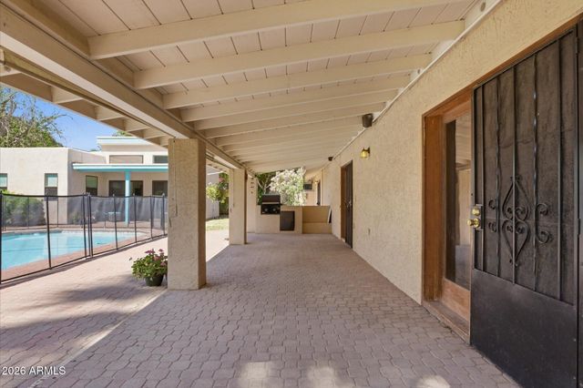 8324 N 8TH Avenue, Phoenix, AZ 85021