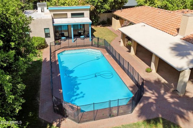 8324 N 8TH Avenue, Phoenix, AZ 85021