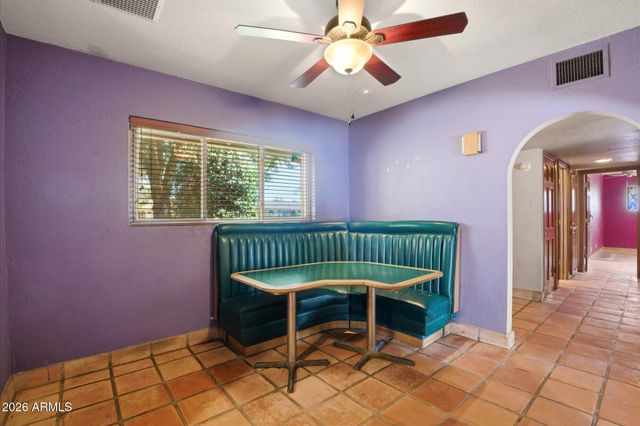 8324 N 8TH Avenue, Phoenix, AZ 85021