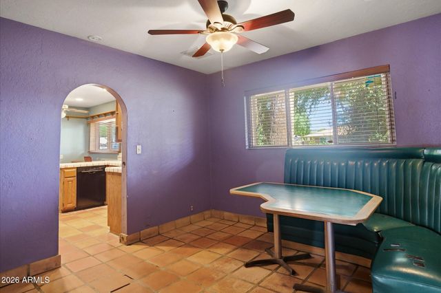 8324 N 8TH Avenue, Phoenix, AZ 85021