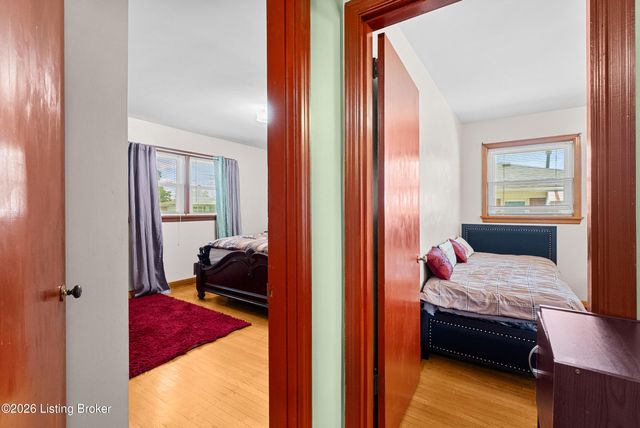 2237 Thurman Dr, Louisville, KY 40216