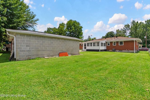 2237 Thurman Dr, Louisville, KY 40216