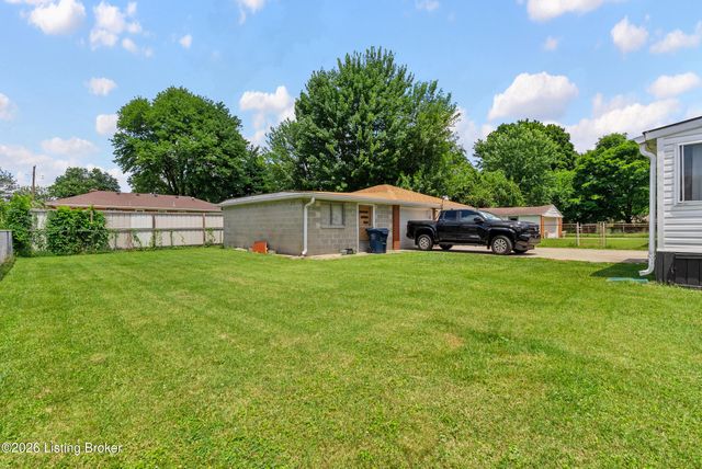 2237 Thurman Dr, Louisville, KY 40216