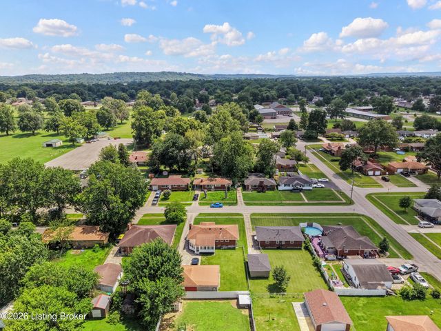 2237 Thurman Dr, Louisville, KY 40216