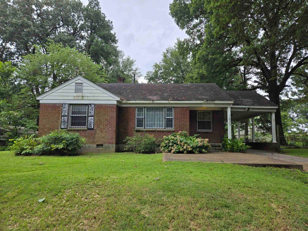 1577 ROLLING HILLS DR, Memphis, TN 38127