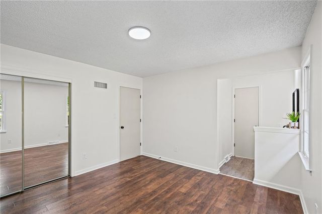3004 Iva Drive, Independence, MO 64057