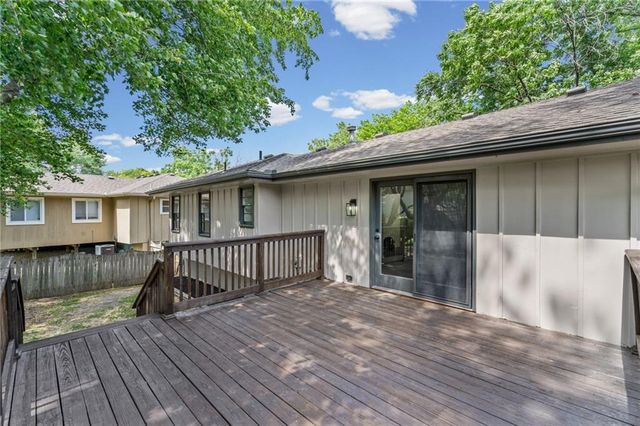 3004 Iva Drive, Independence, MO 64057