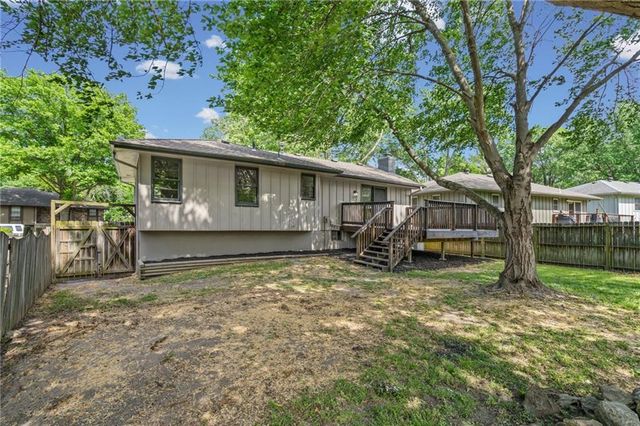 3004 Iva Drive, Independence, MO 64057