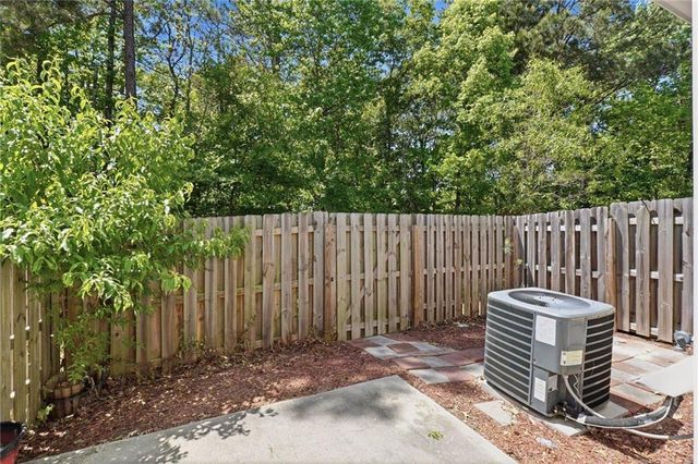 6159 Centennial Run, Atlanta, GA 30349