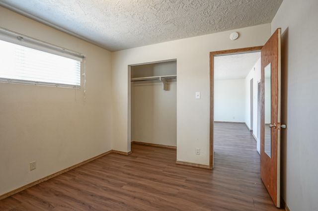 416 Kentucky Street SE, Albuquerque, NM 87108