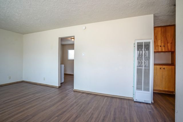 416 Kentucky Street SE, Albuquerque, NM 87108