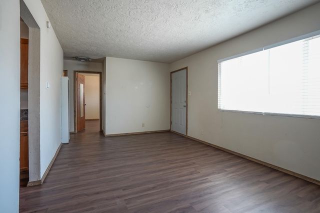416 Kentucky Street SE, Albuquerque, NM 87108