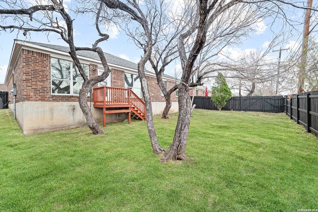 7323 Vista Grove, San Antonio, TX 78242