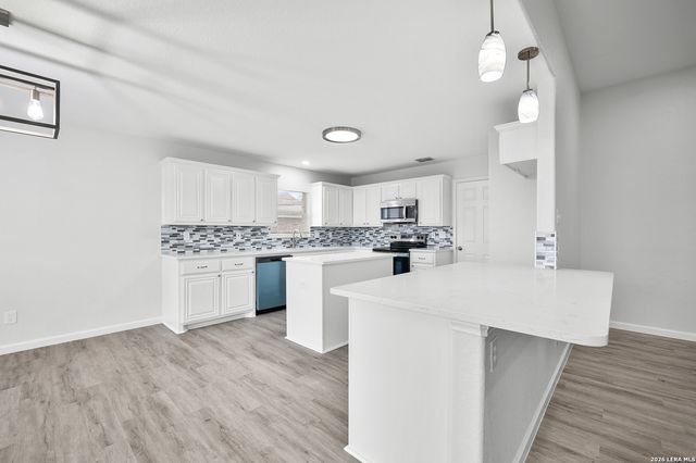 7323 Vista Grove, San Antonio, TX 78242