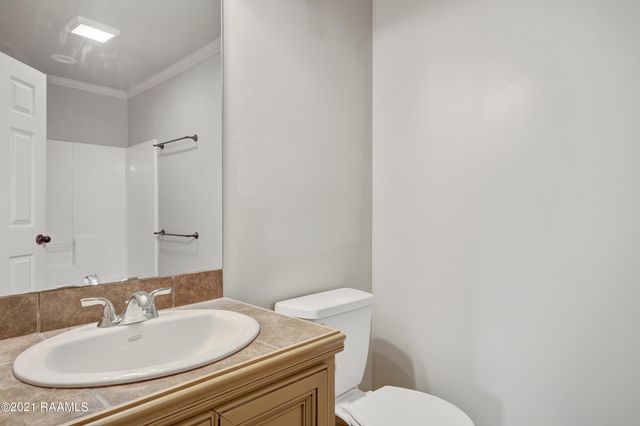 124 Deraney Lane, Lafayette, LA 70503
