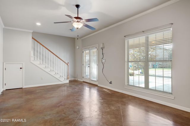 124 Deraney Lane, Lafayette, LA 70503