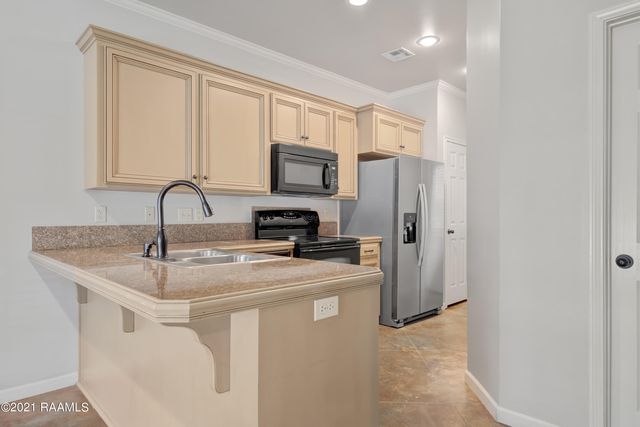 124 Deraney Lane, Lafayette, LA 70503