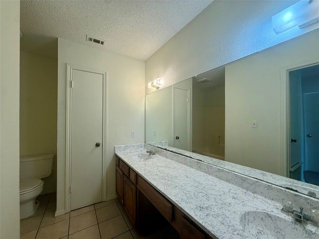 2057 W Walnut Street A, Garland, TX 75042