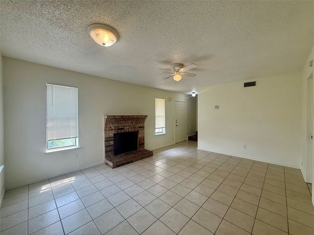 2057 W Walnut Street A, Garland, TX 75042
