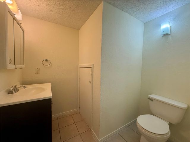 2057 W Walnut Street A, Garland, TX 75042