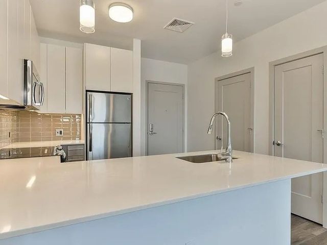 180 Telford St 321, Boston, MA 02135