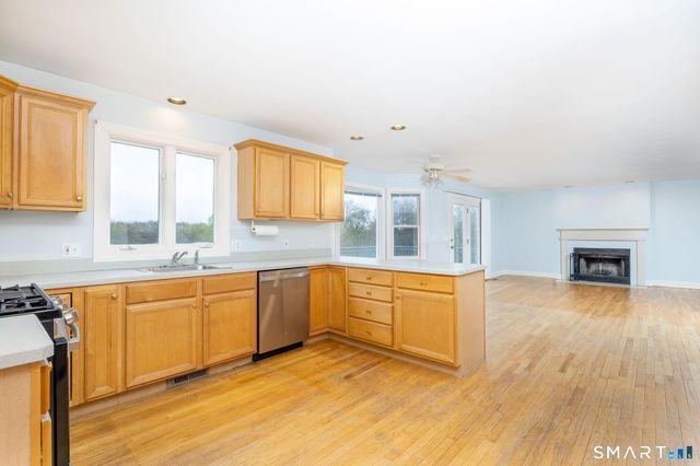 1057 Daniels Farm Road, Trumbull, CT 06611