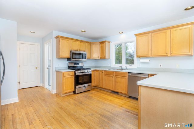 1057 Daniels Farm Road, Trumbull, CT 06611