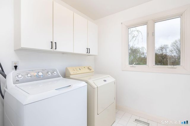 1057 Daniels Farm Road, Trumbull, CT 06611