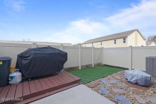 221 Boyington Place Road, Midway Park, NC 28544