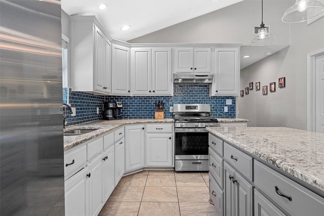 384 Fort Graham Road, Waco, TX 76705