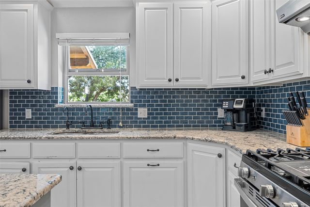 384 Fort Graham Road, Waco, TX 76705