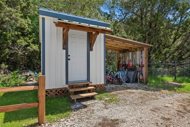 384 Fort Graham Road, Waco, TX 76705