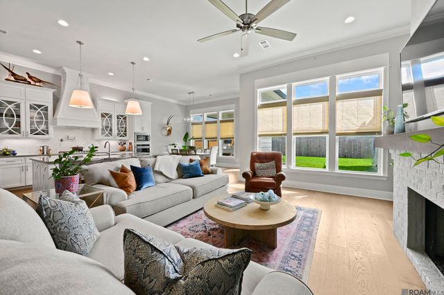 38283 Meadow Rue Dr, Prairieville, LA 70769