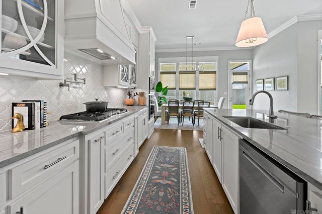 38283 Meadow Rue Dr, Prairieville, LA 70769