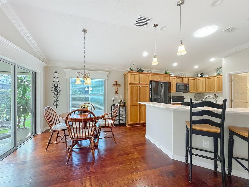 Image 17 of property listing at 2875 RAIN LILY LOOP, The Villages, FL 32163