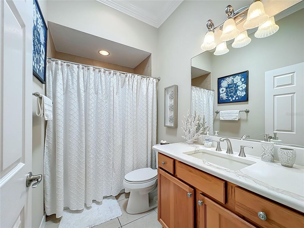 Image 33 of property listing at 2875 RAIN LILY LOOP, The Villages, FL 32163