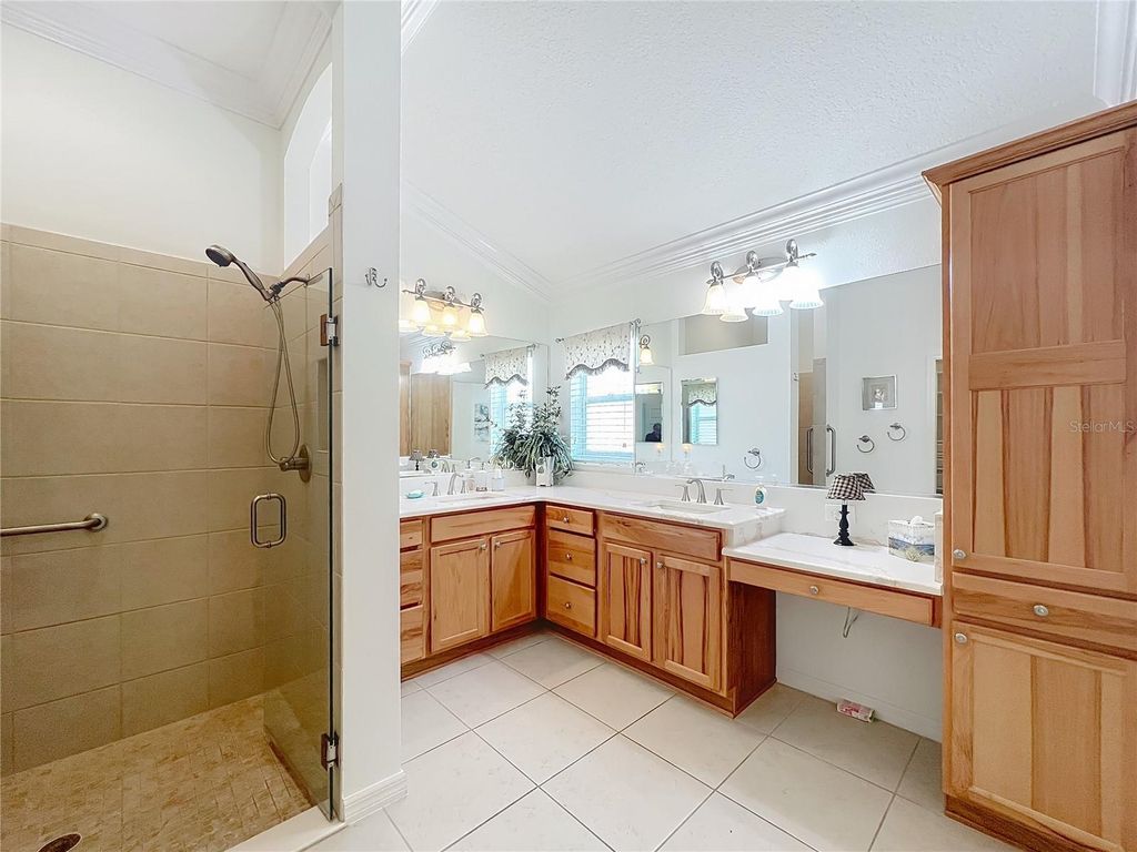 Image 37 of property listing at 2875 RAIN LILY LOOP, The Villages, FL 32163
