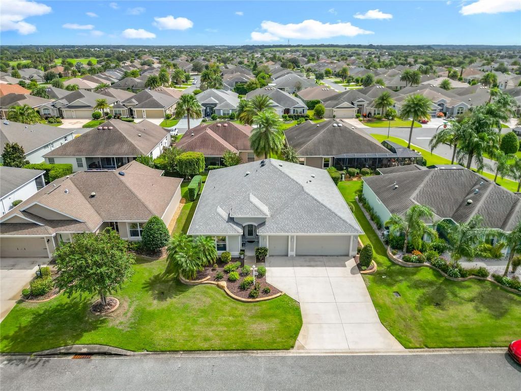 Image 66 of property listing at 2875 RAIN LILY LOOP, The Villages, FL 32163